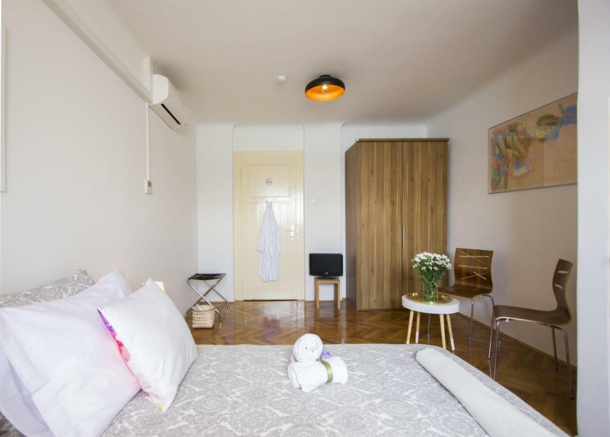 West Coast Luxury Apartment Split Exterior foto